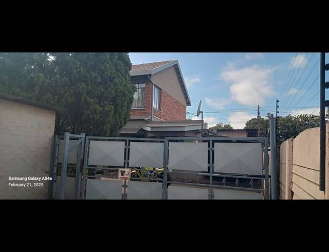 3 BEDROOM TOWNHOUSE FOR SALE IN DELMAS